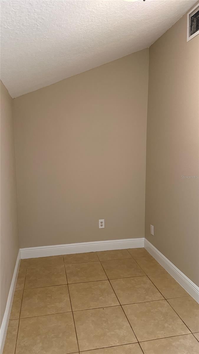 Photo 5 of 2717 Gray Fox Ln, Orlando, FL 32826