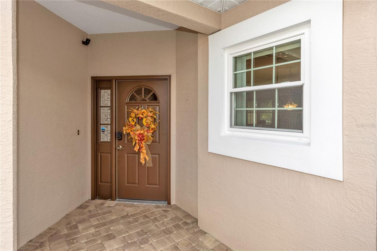 Photo 4 of 413 Fenwick Ct, Debary, FL 32713