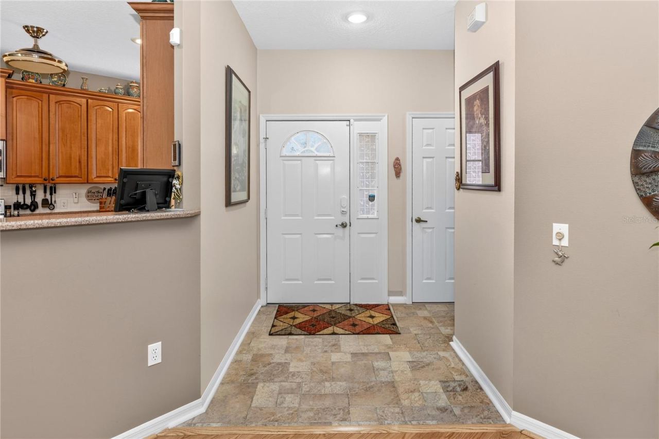 Photo 5 of 413 Fenwick Ct, Debary, FL 32713