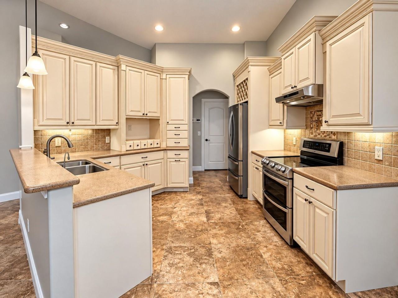 Photo 2 of 860 Hickory Ave, Orange City, FL 32763