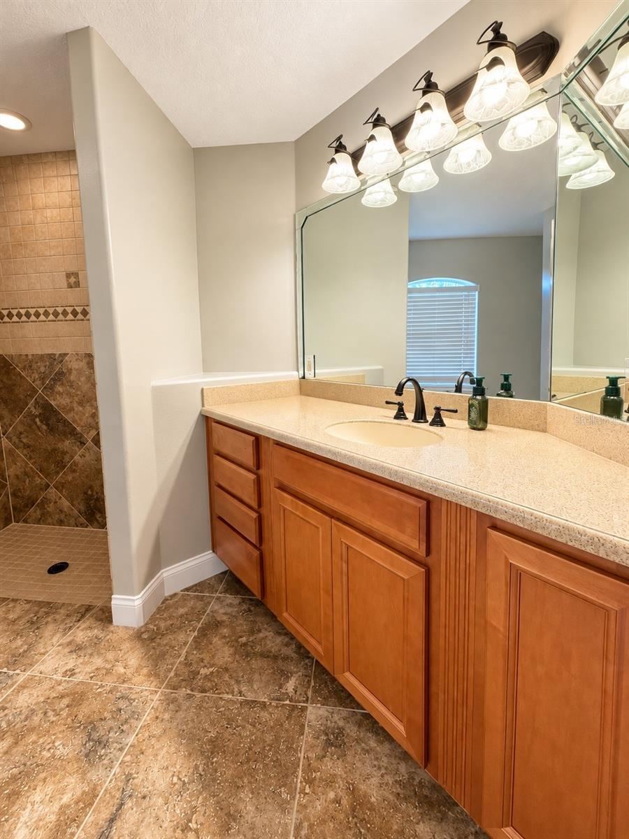 Photo 5 of 860 Hickory Ave, Orange City, FL 32763
