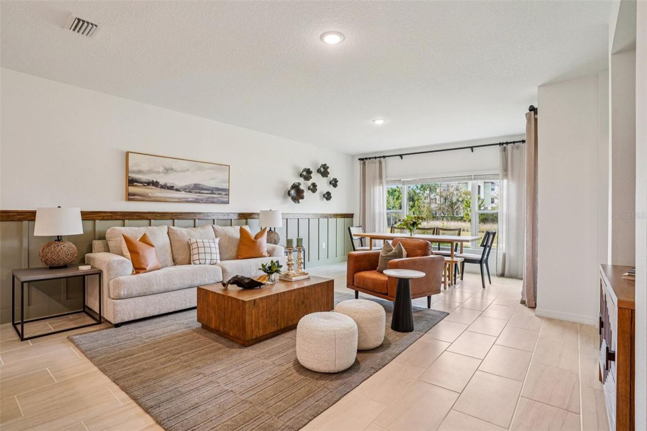 Photo 3 of 287 Thompson Village Ave, Apopka, FL 32703