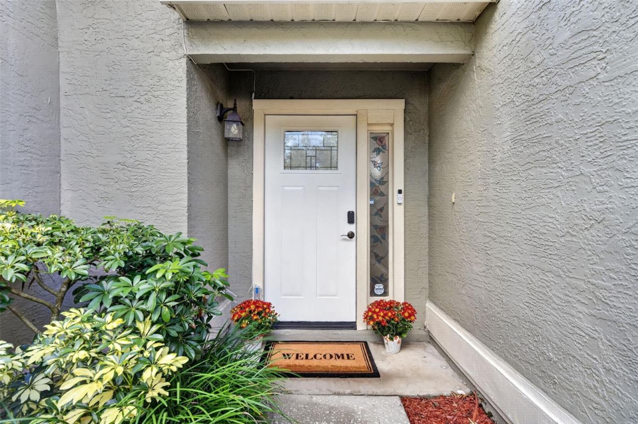 Photo 2 of 3828 Guildford Ct, Orlando, FL 32817