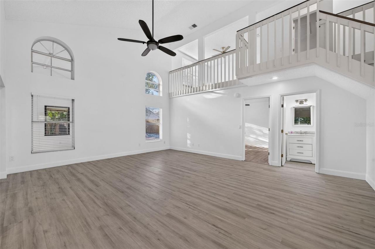 Photo 5 of 3828 Guildford Ct, Orlando, FL 32817