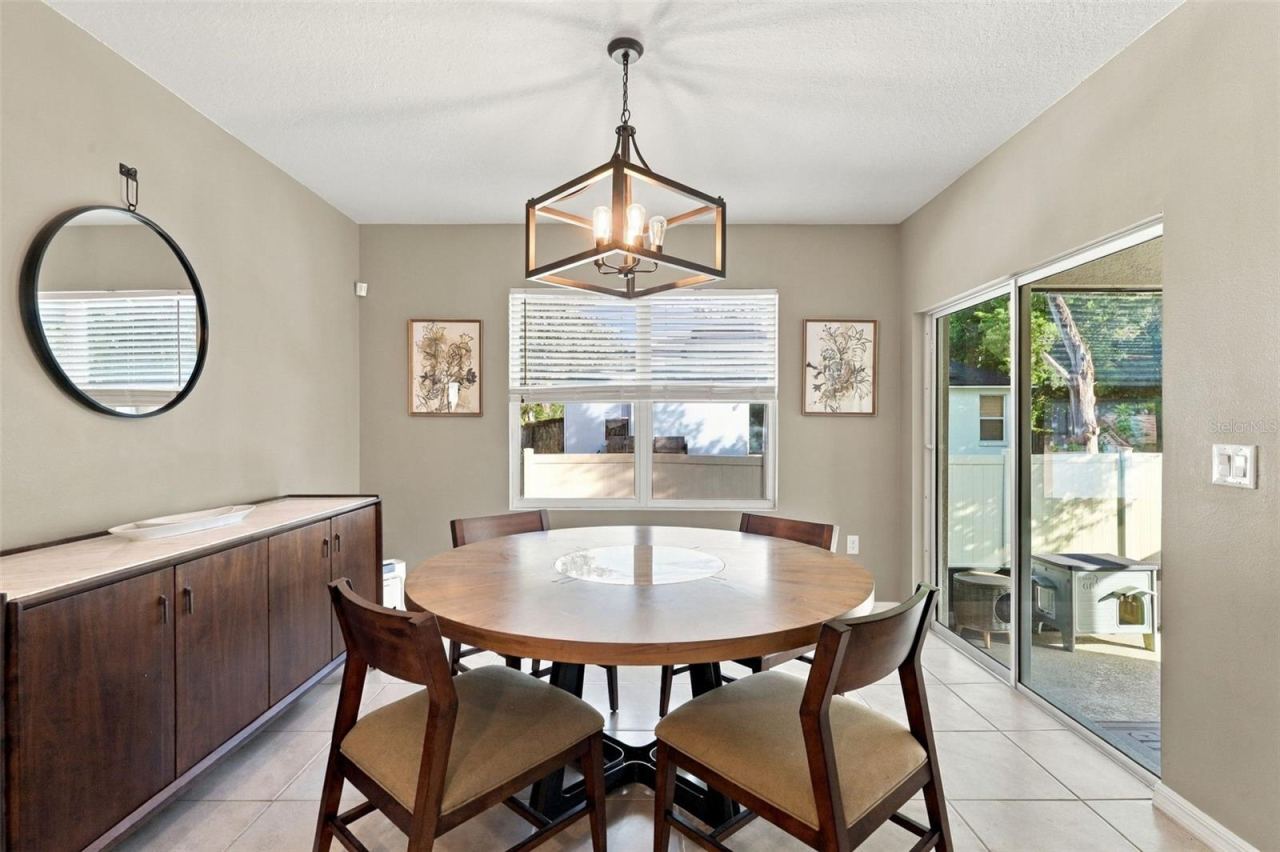 Photo 5 of 704 Red Hawk Ln, Deltona, FL 32725
