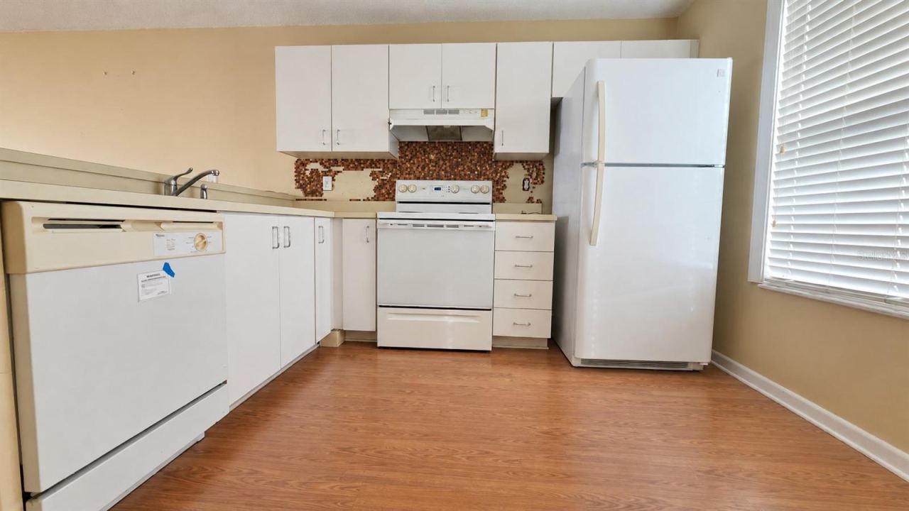 Photo 4 of 2540 Woodgate Blvd #203, Orlando, FL 32822