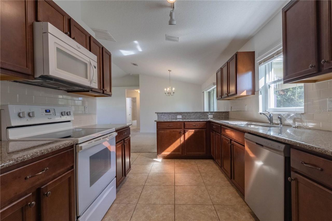 Photo 5 of 21 Whetstone Ln, Palm Coast, FL 32164