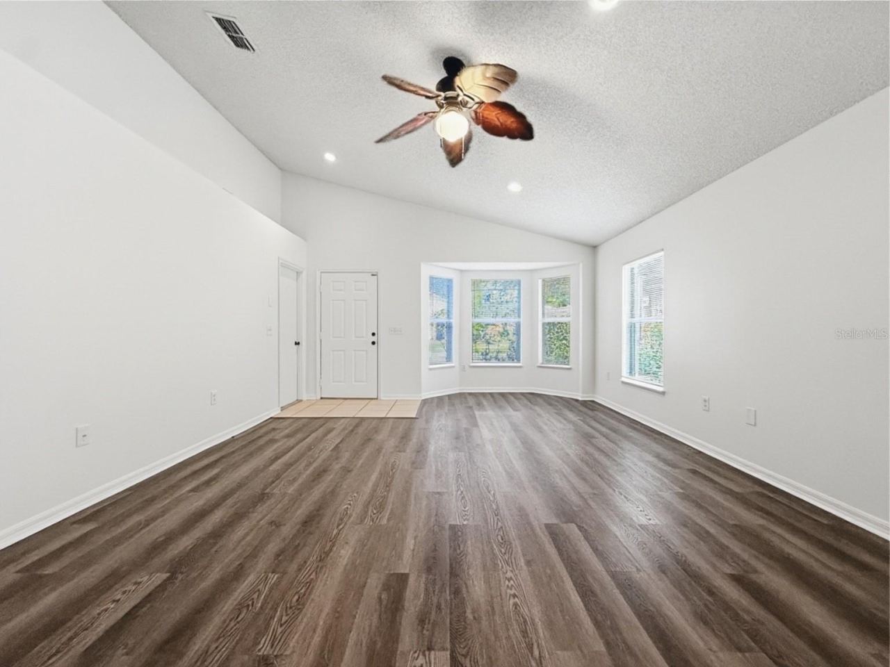 Photo 3 of 1621 Wekiva Crossing Blvd, Apopka, FL 32703
