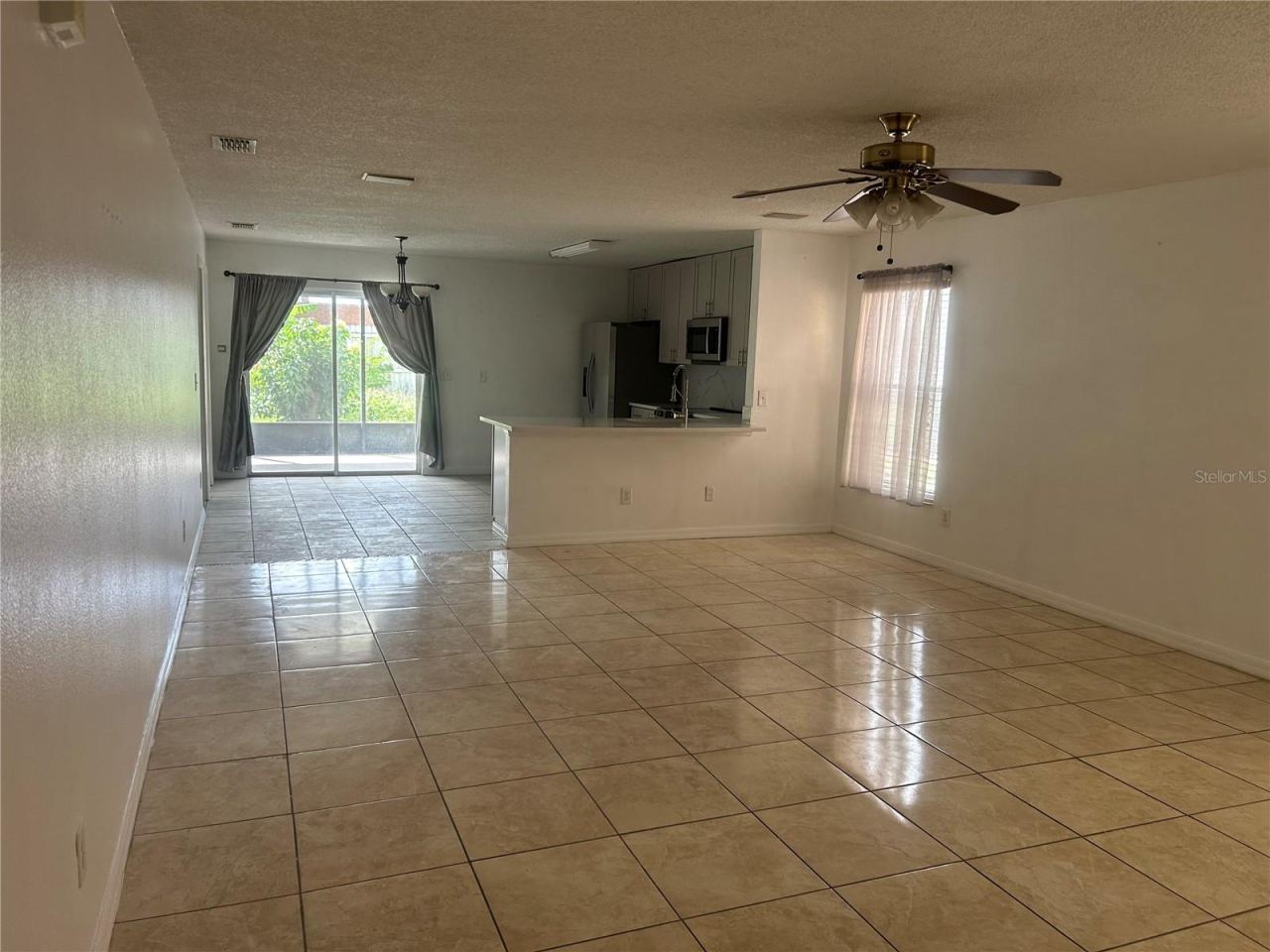 Photo 2 of 1030 Crystal Bay Ln, Orlando, FL 32828