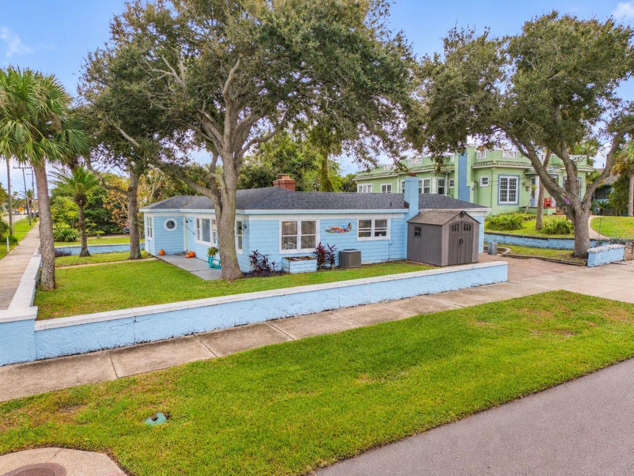 Photo 4 of 731 N Oleander Ave, Daytona Beach, FL 32118