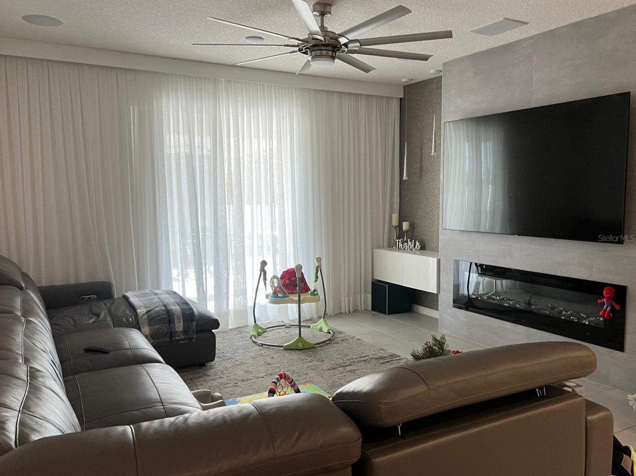 Photo 5 of 731 Birch Hollow Dr, Apopka, FL 32703