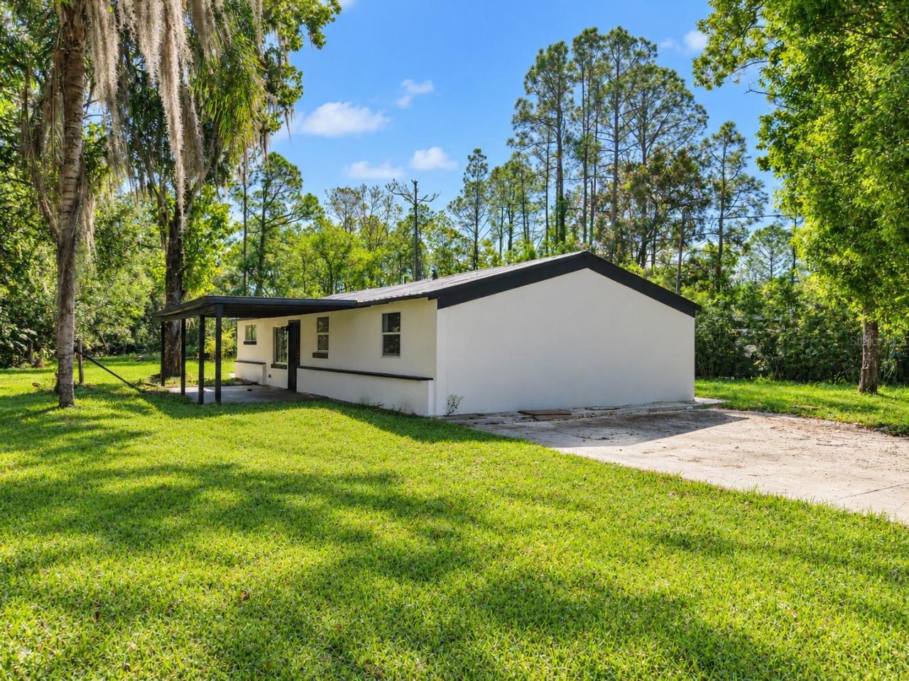 Photo 2 of 2765 N 6th St, Orlando, FL 32820