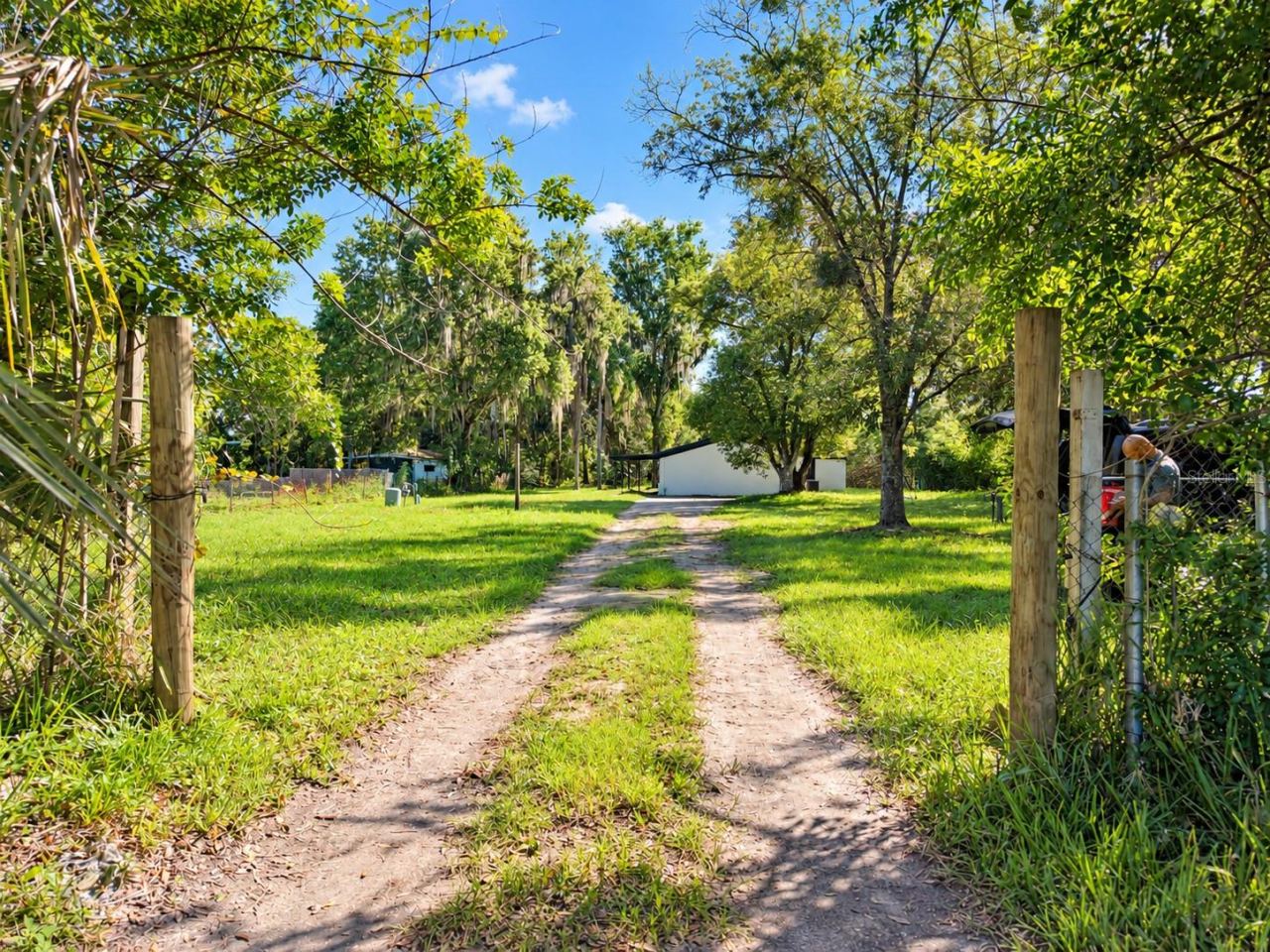 Photo 4 of 2765 N 6th St, Orlando, FL 32820
