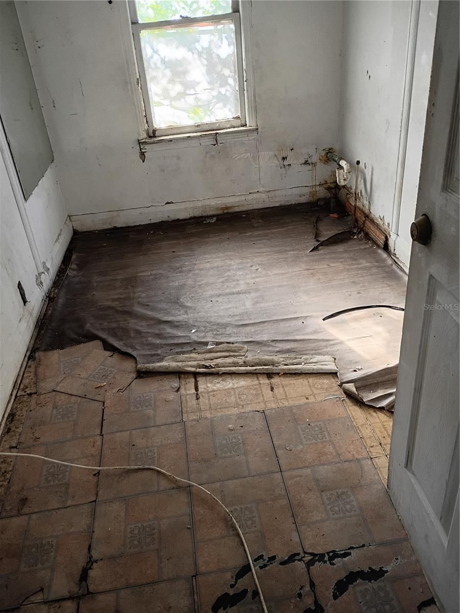Photo 2 of 1043 W Jefferson St, Orlando, FL 32805