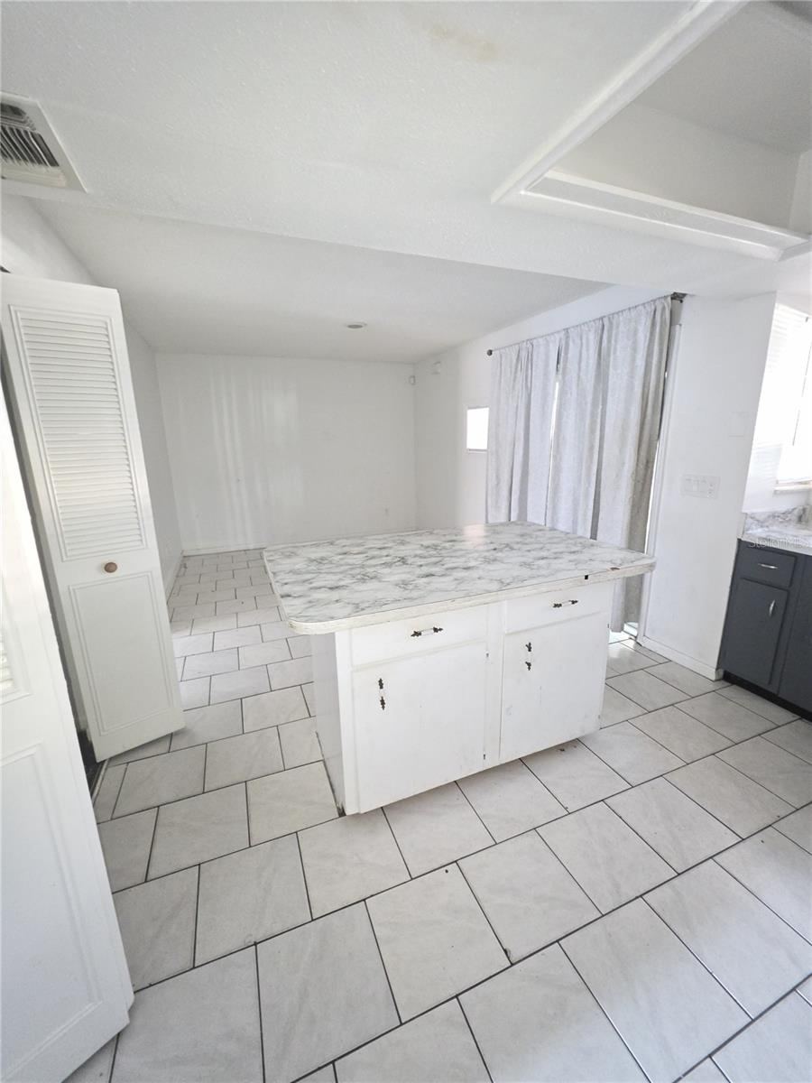 Photo 5 of 5432 Brookswood Way #1005, Orlando, FL 32808