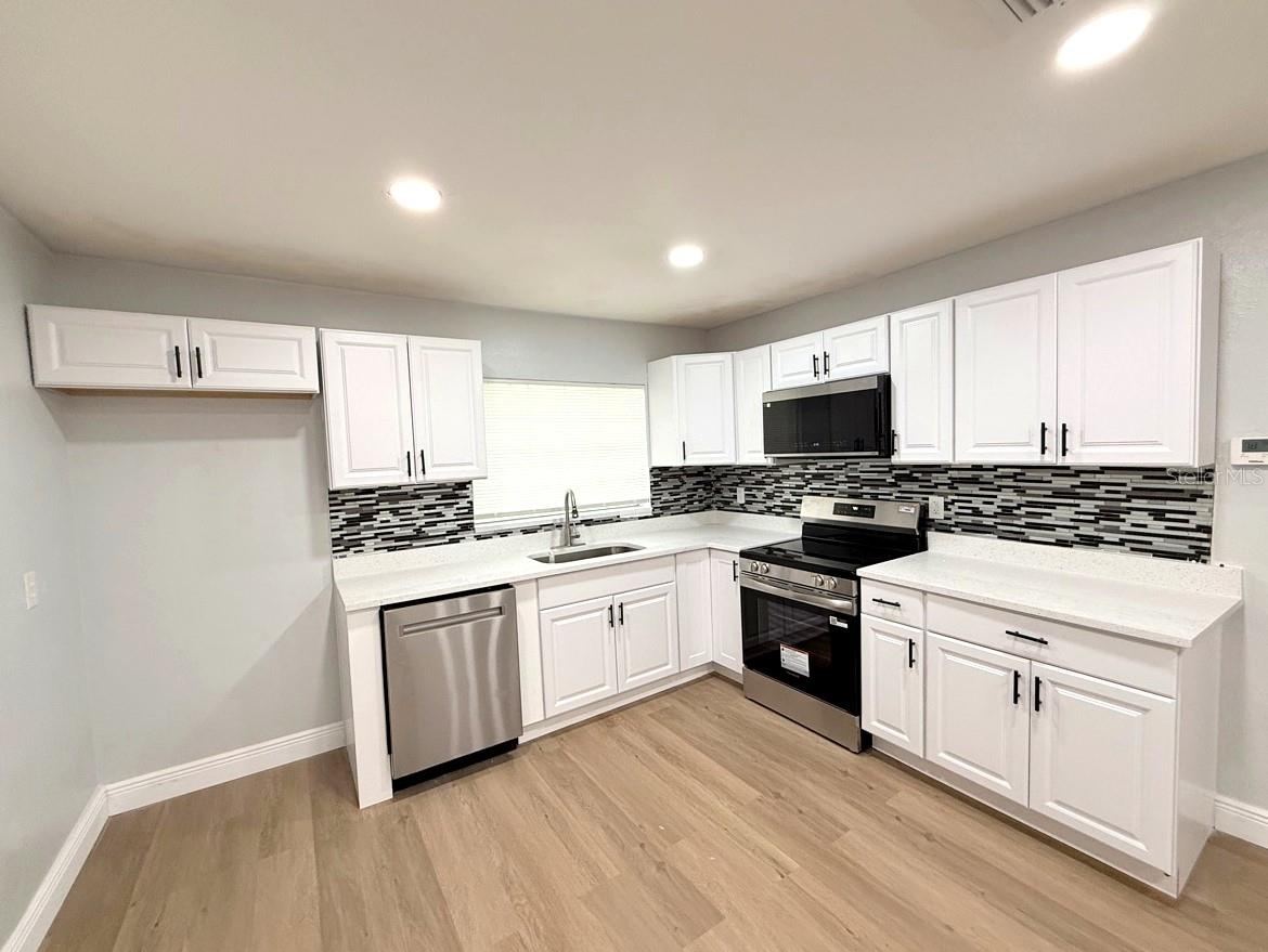 Photo 5 of 621 Westdale Ave, Orlando, FL 32805