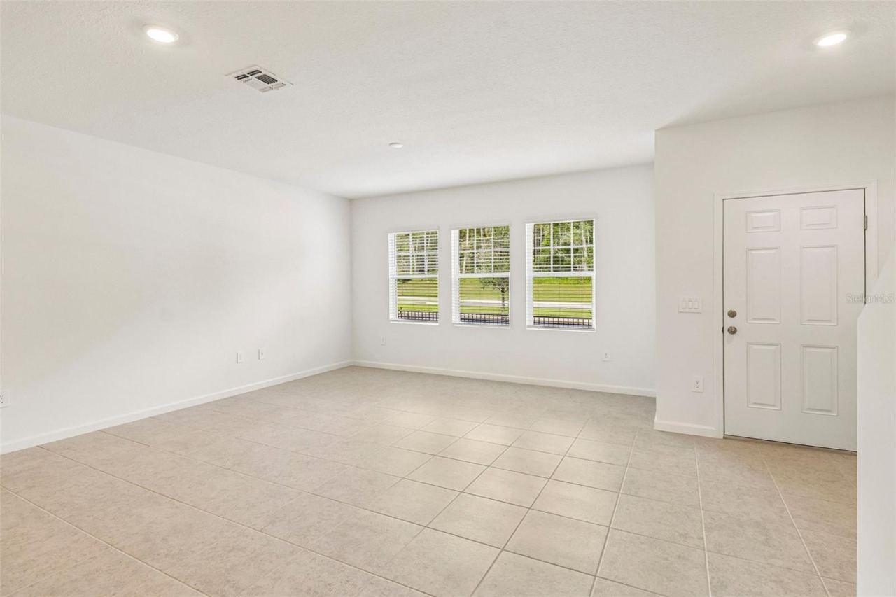 Photo 5 of 237 Mercer St, Deland, FL 32720