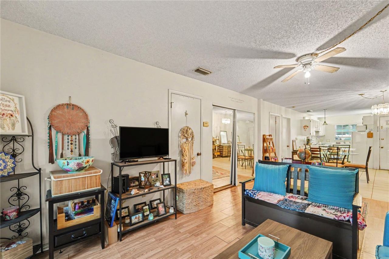 Photo 4 of 313 Dirksen Dr #f6, Debary, FL 32713