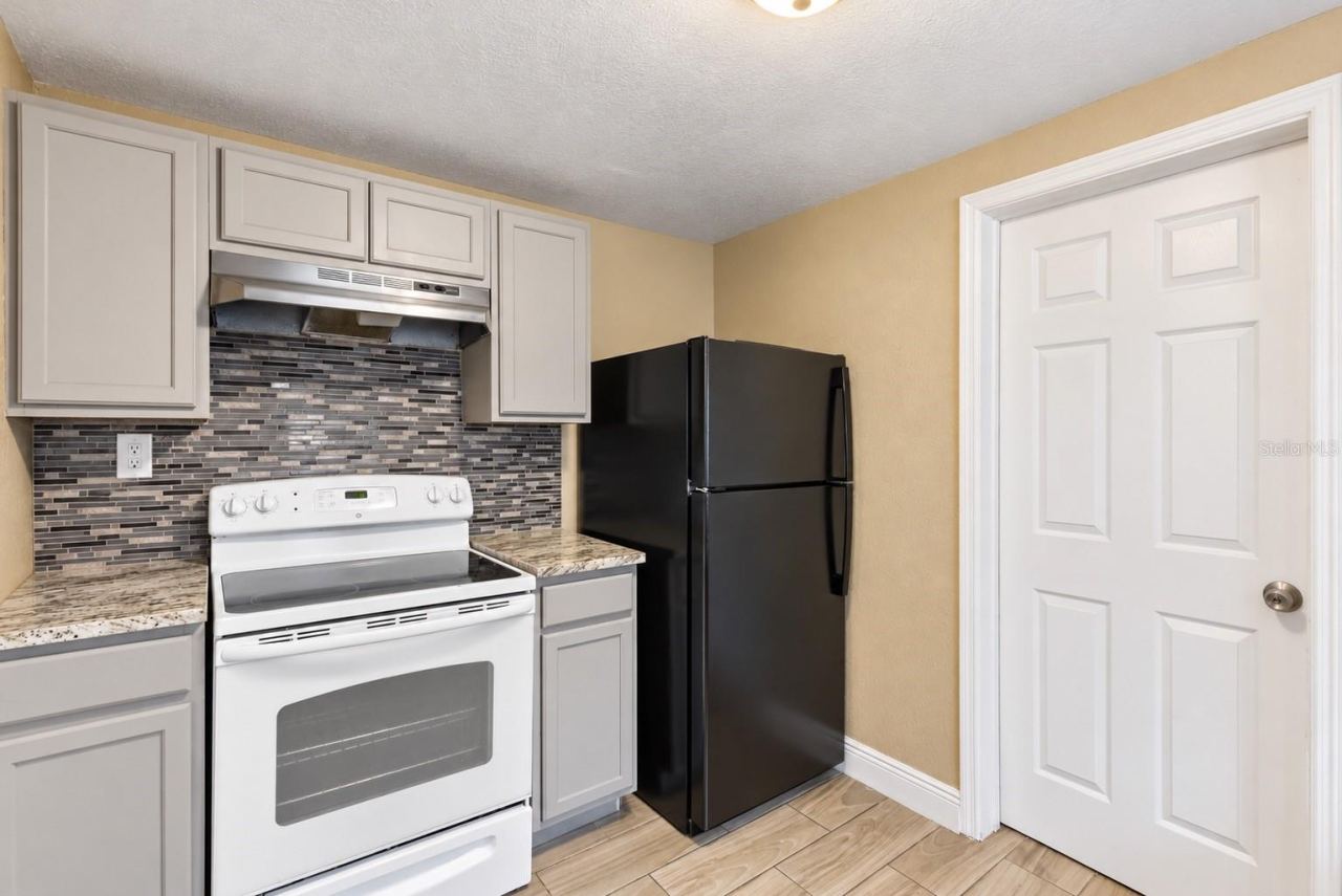 Photo 3 of 1307 W Kaley Ave, Orlando, FL 32805