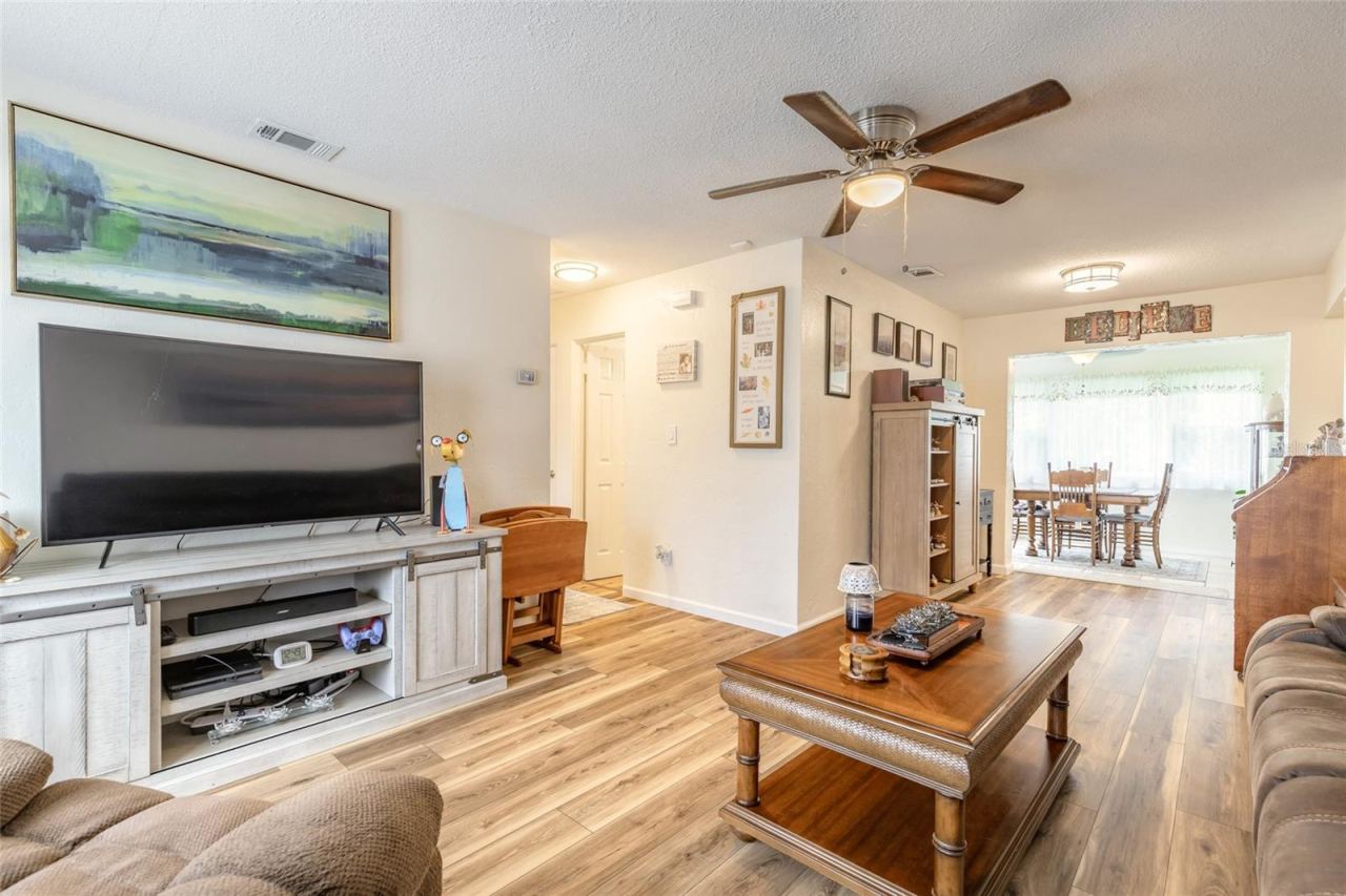 Photo 4 of 1250 Peachtree Rd, Daytona Beach, FL 32114