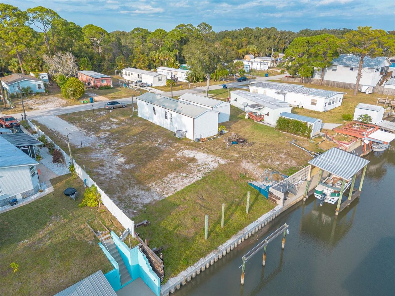 Photo 5 of 118 Coleman St, Edgewater, FL 32141