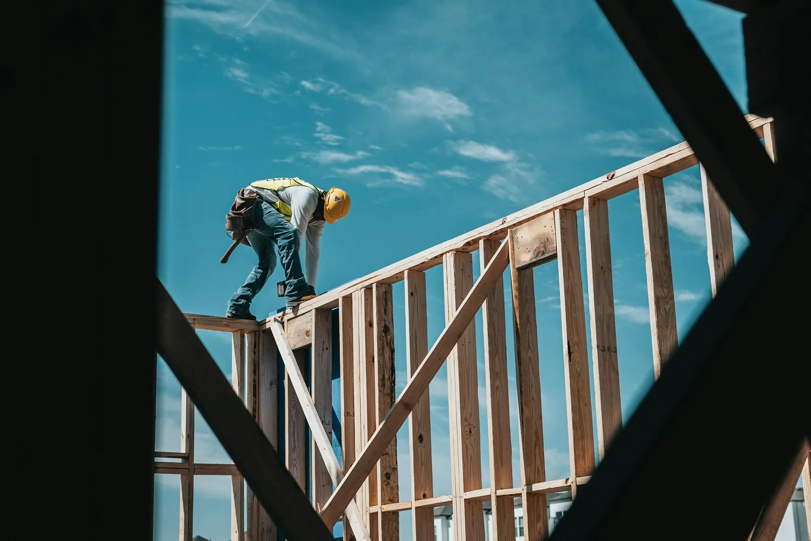 new construction worker building home