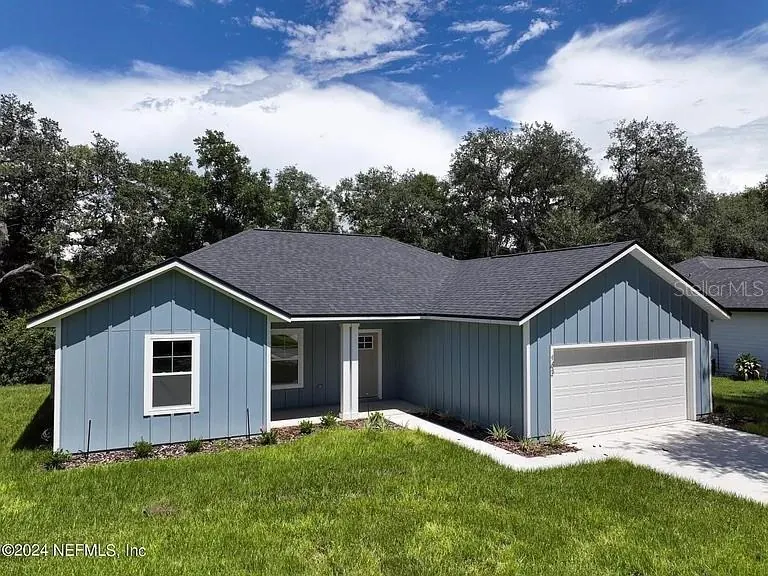 143 Swans Nest Cir, Melrose FL