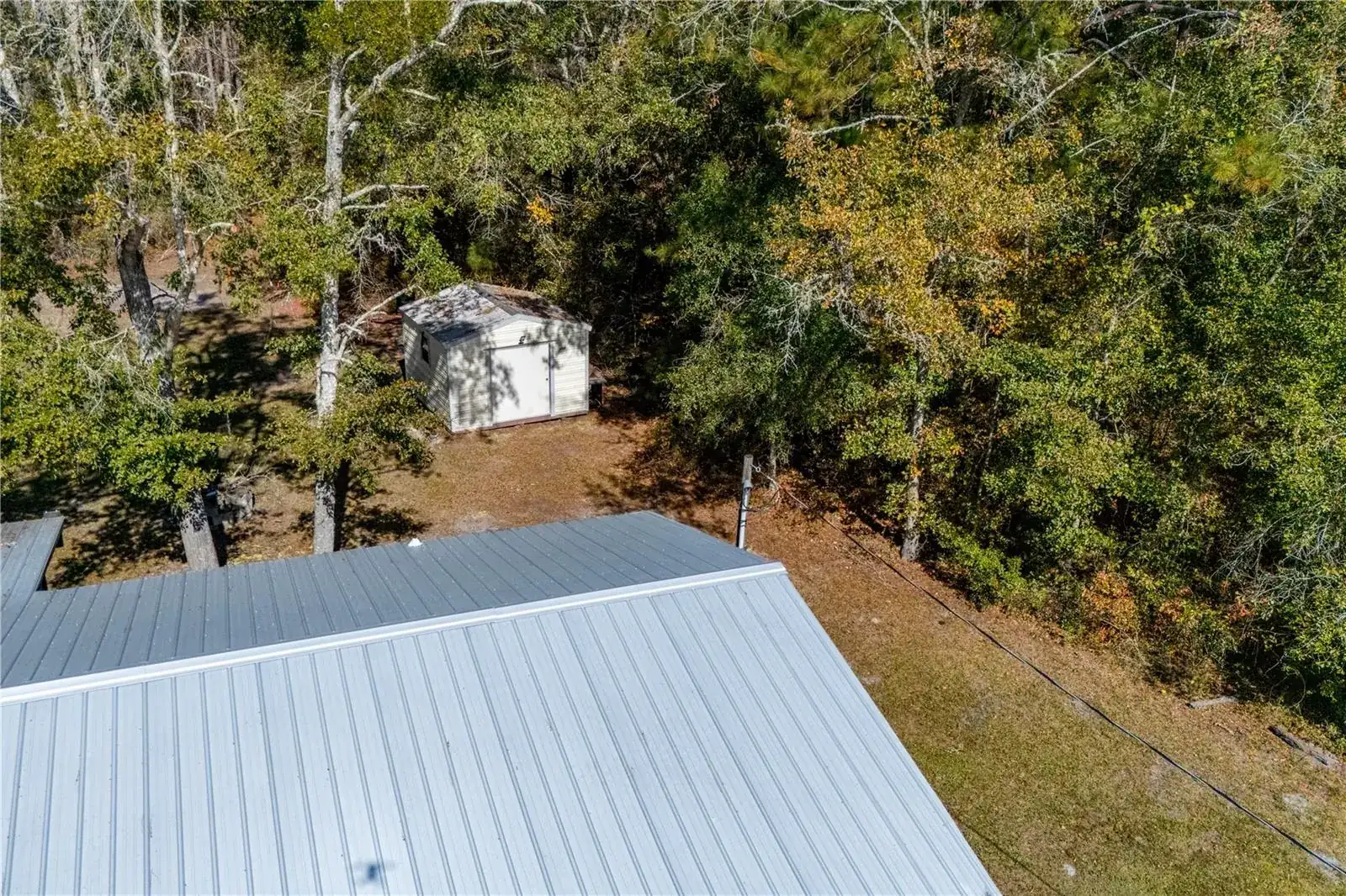 1555 Crum St photo 5