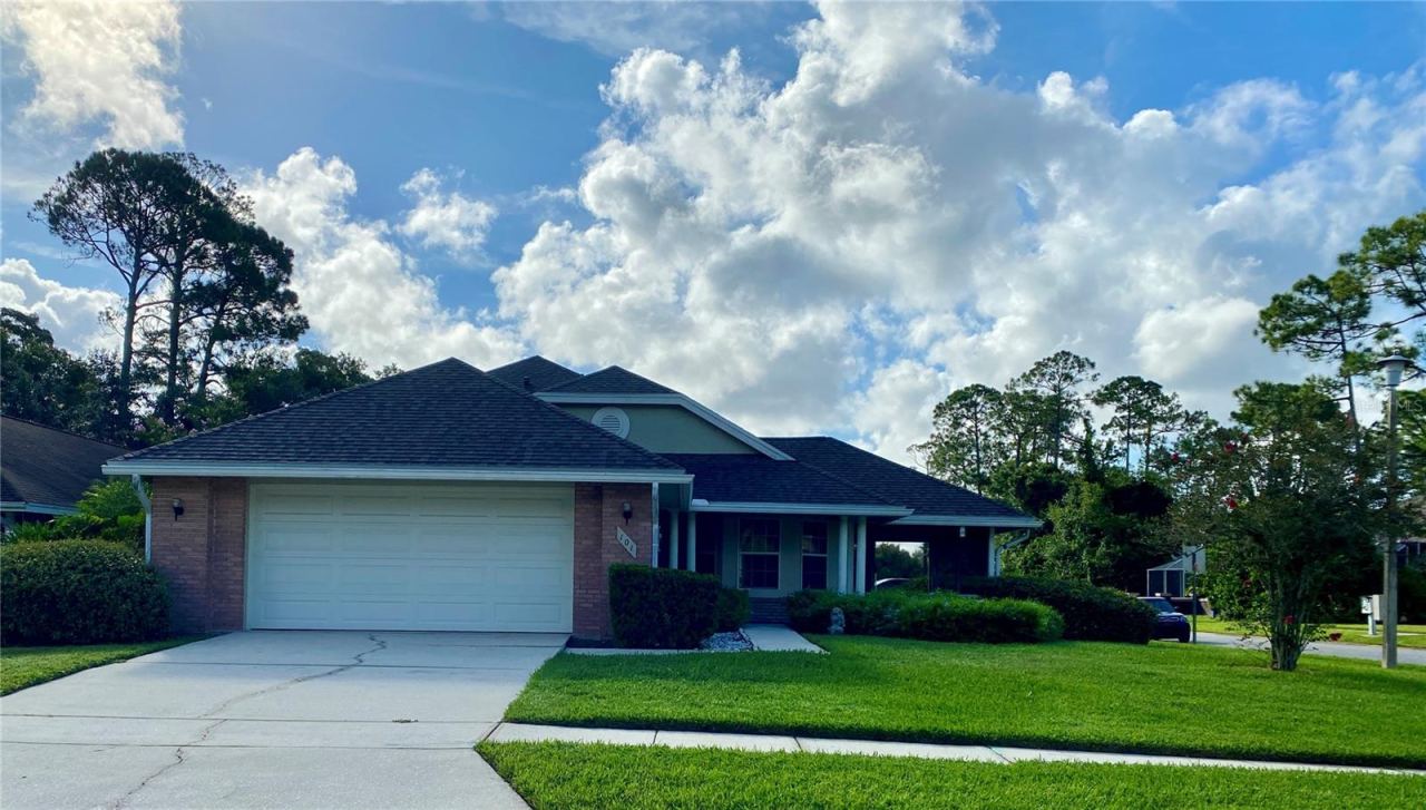 101 Braeburn Cir, Daytona Beach