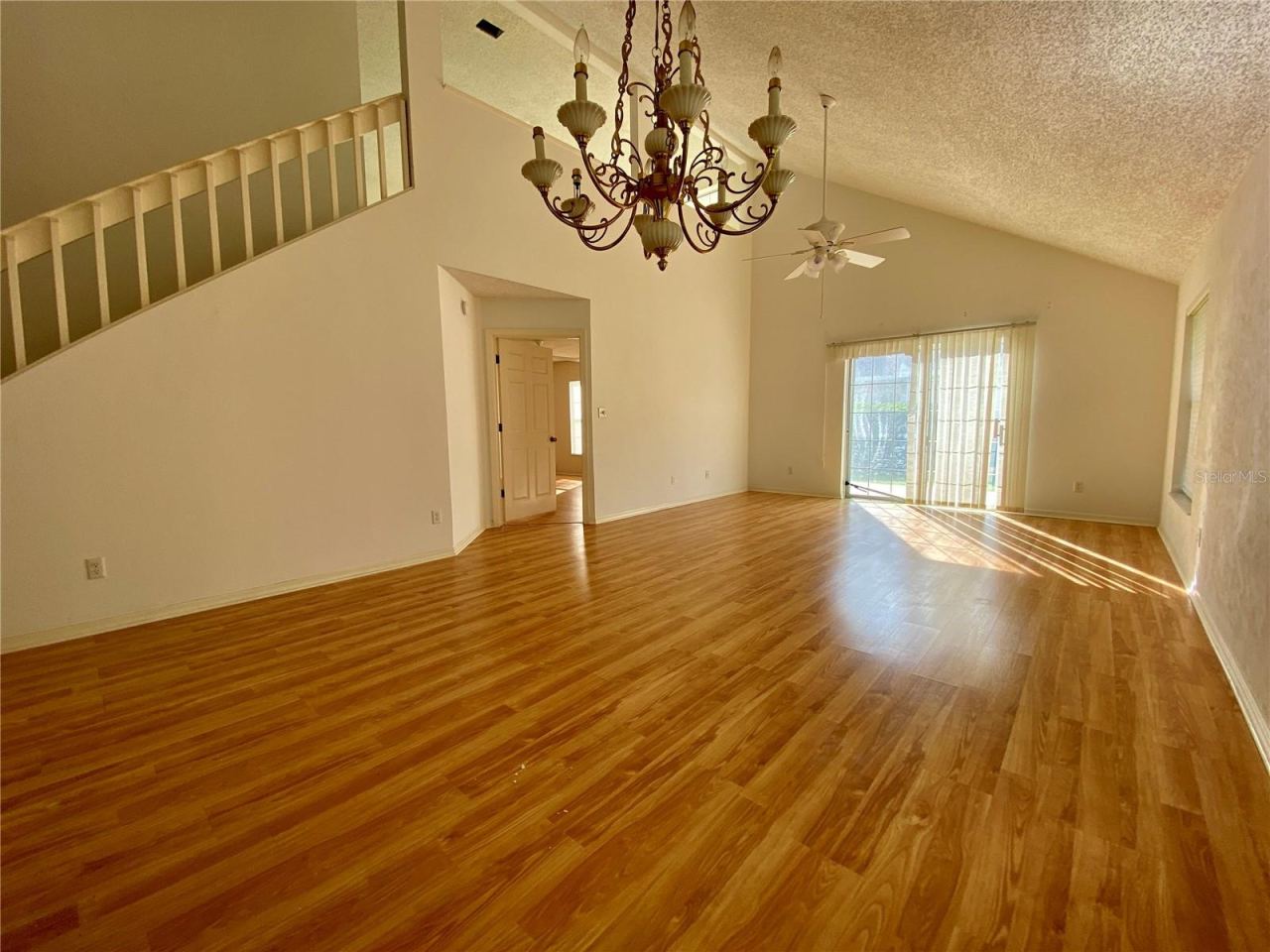 Photo 5 of 101 Braeburn Cir, Daytona Beach, FL 32114