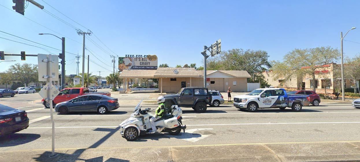 Photo 3 of 100 N Ridgewood Ave, Daytona Beach, FL 32114