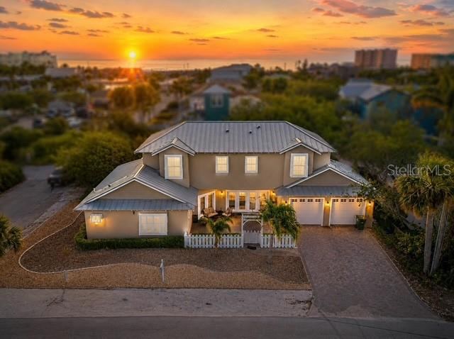 201 S Cooper St, New Smyrna Beach