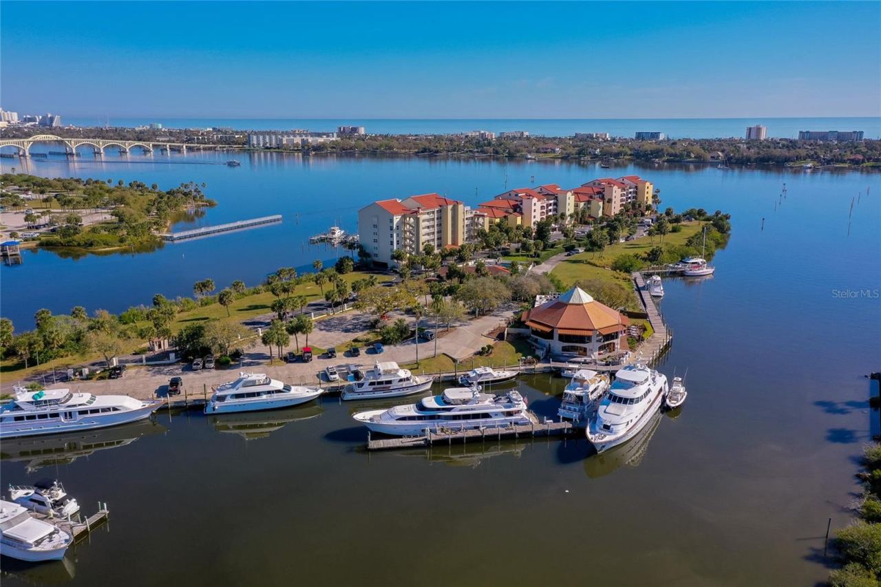 Photo 2 of 732 Marina Point Dr #7320, Daytona Beach, FL 32114