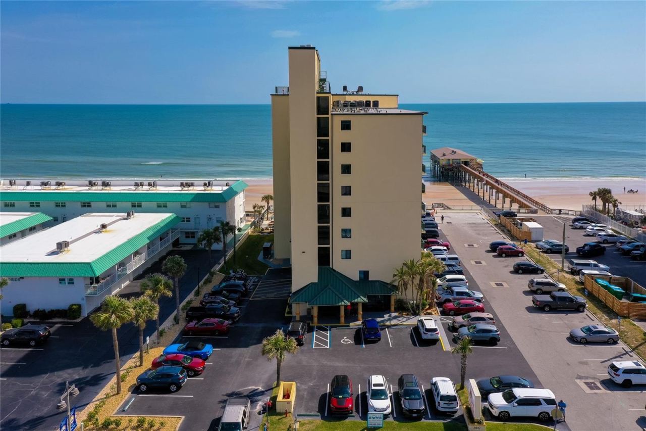 3647 S Atlantic Ave #5b, Daytona Beach