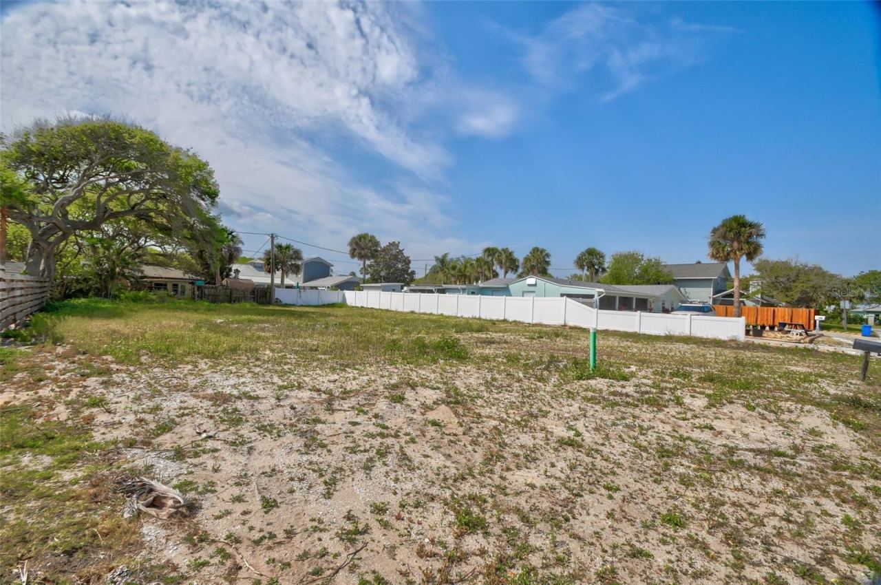Photo 2 of 209 Normandy Ave, New Smyrna Beach, FL 32169