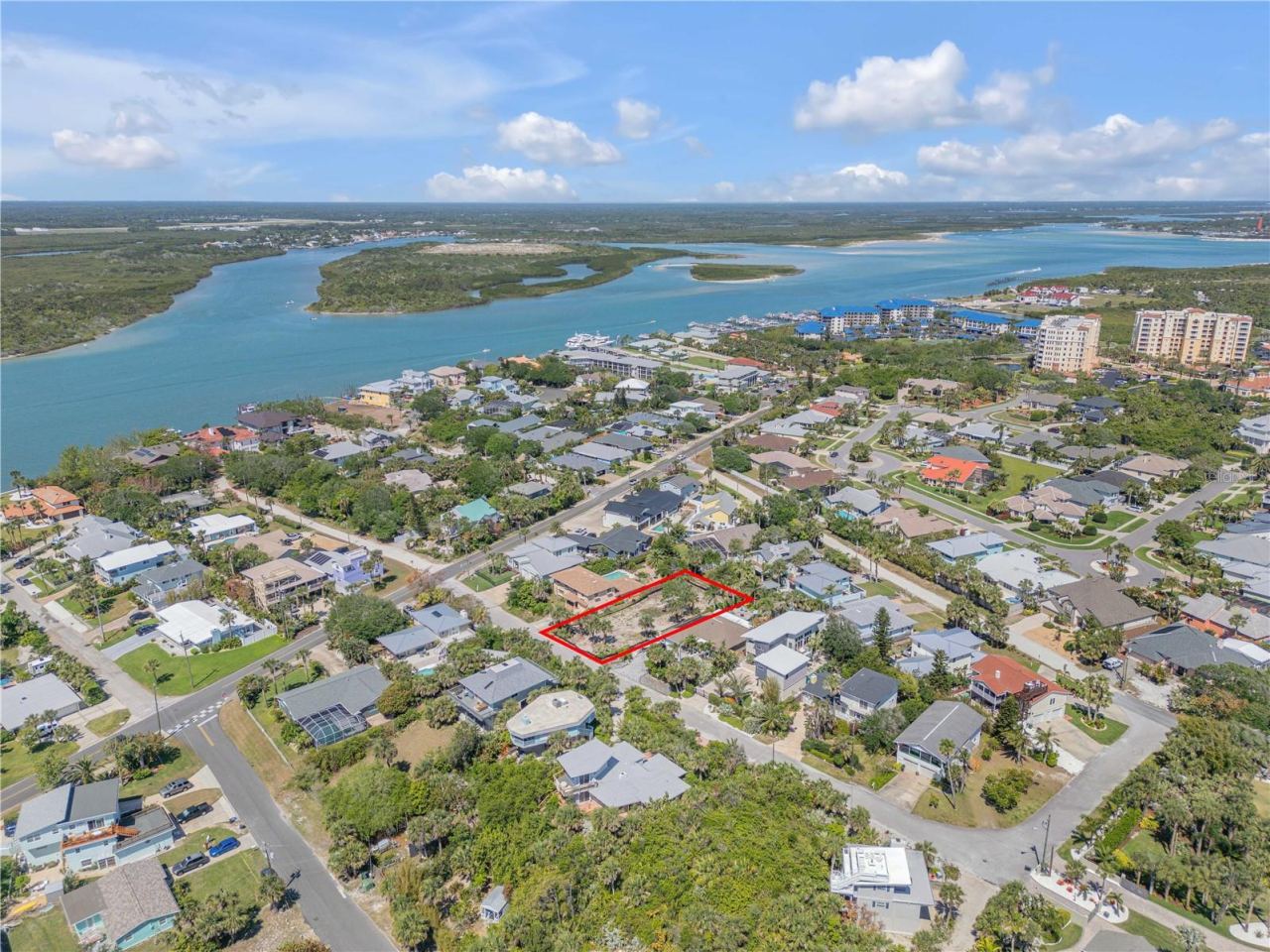 Photo 2 of 204 Dune Cir, New Smyrna Beach, FL 32169