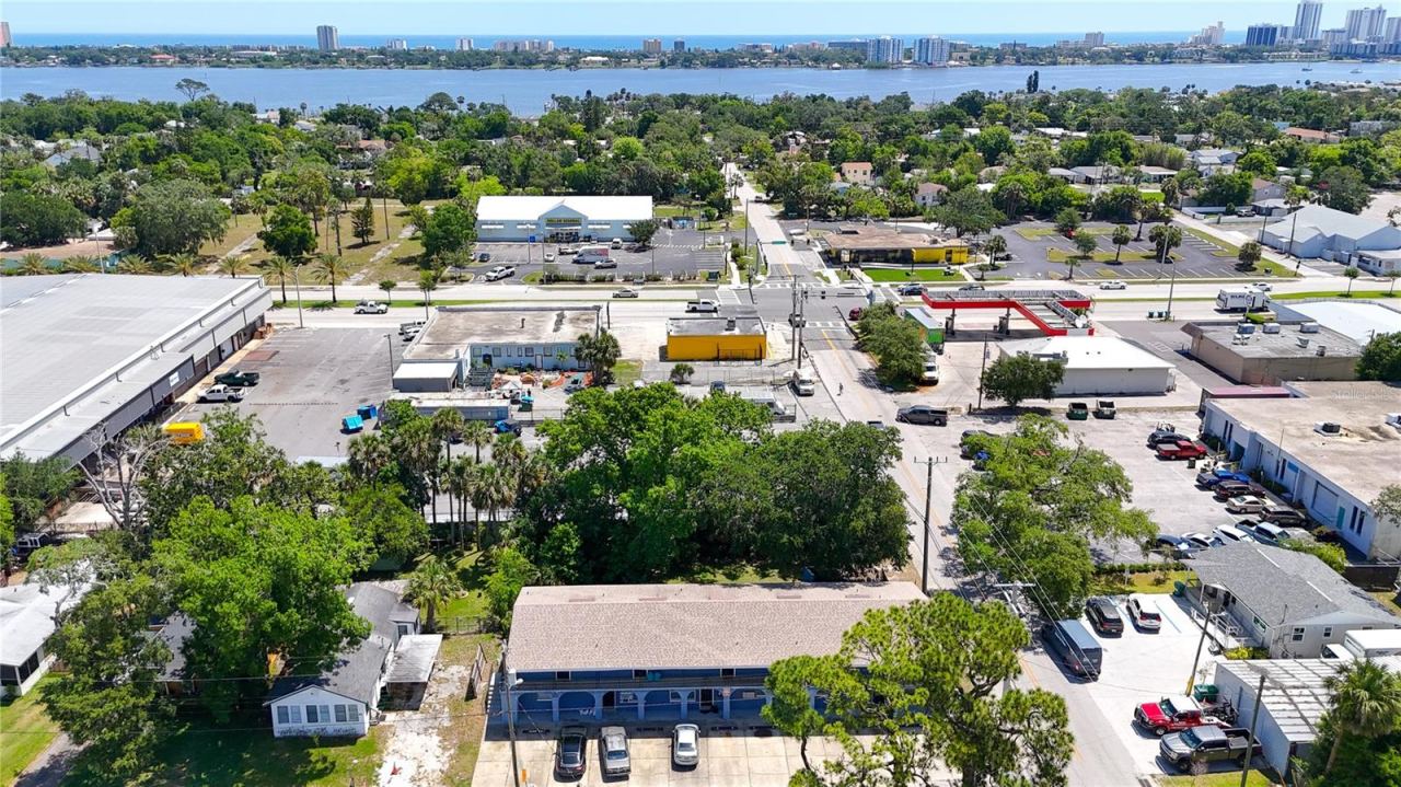 Photo 3 of 601 State Ave, Daytona Beach, FL 32117