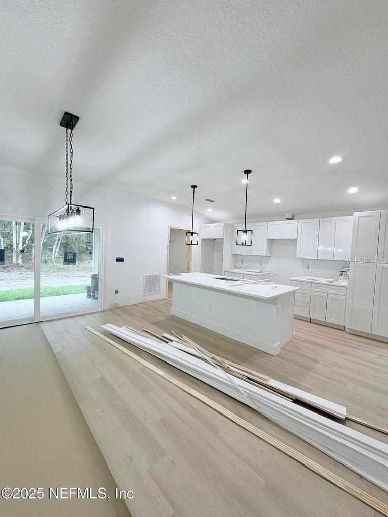 Photo 2 of 1264 Coral Farms Rd, Florahome, FL 32140
