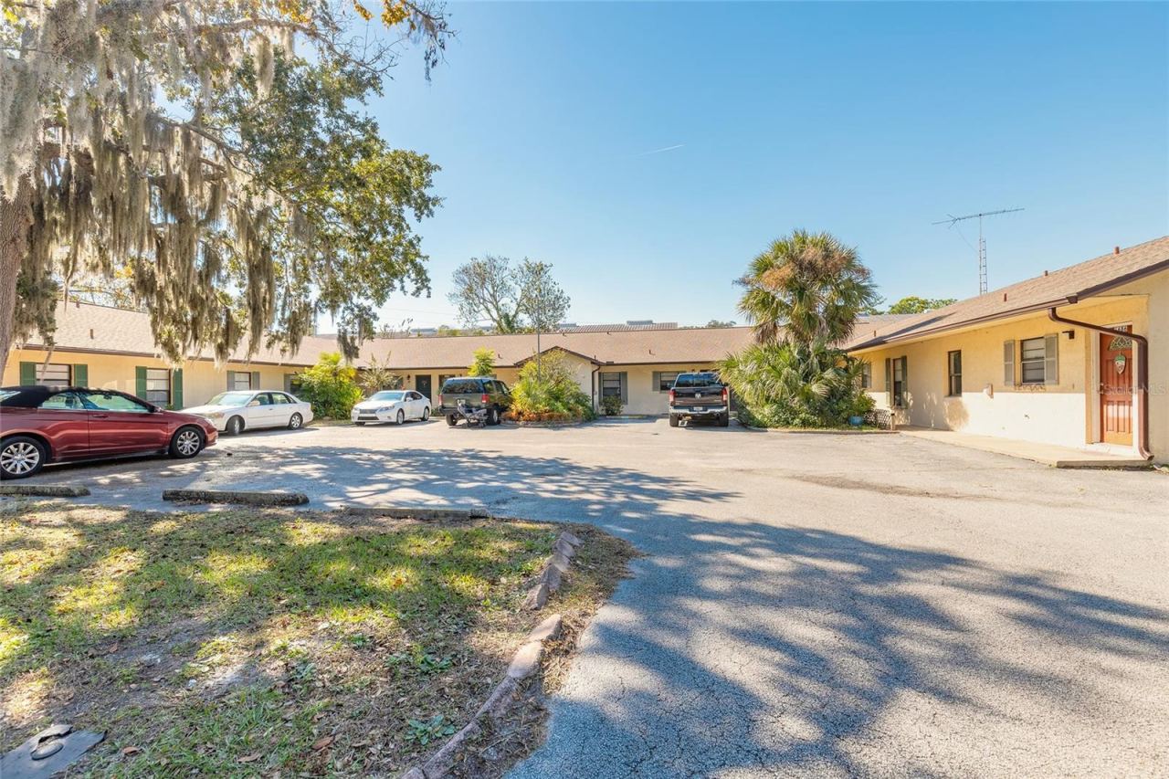 1672 Espanola Ave, Daytona Beach