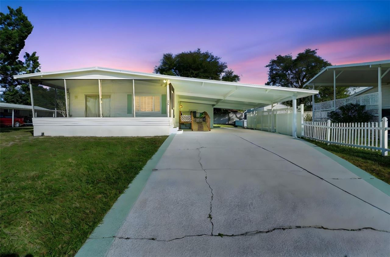105 Florence Blvd, Debary