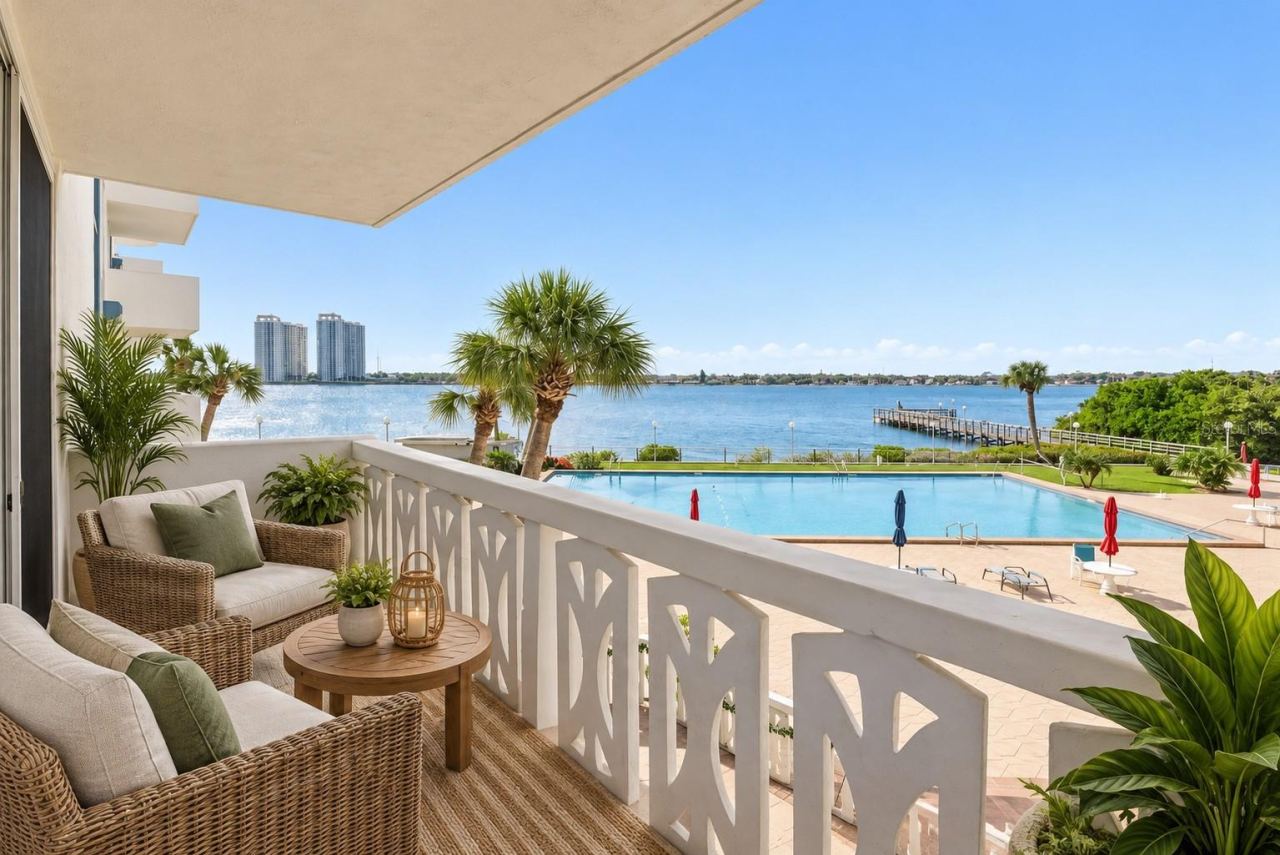 925 N Halifax Ave #103, Daytona Beach