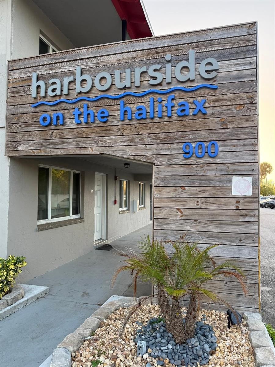 900 S Peninsula Dr #205, Daytona Beach