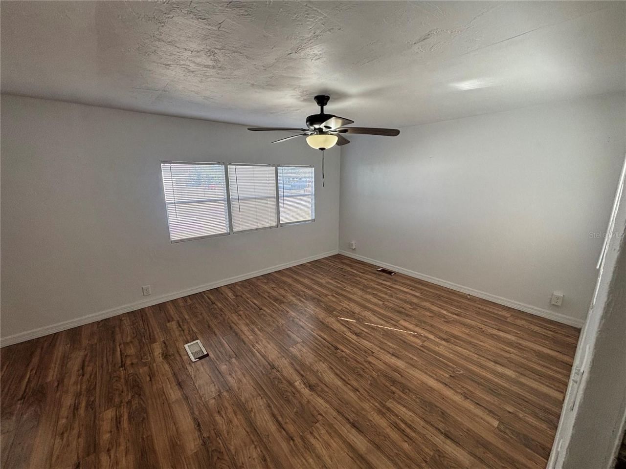 Photo 3 of 5480 Pineland Ave, Port Orange, FL 32127
