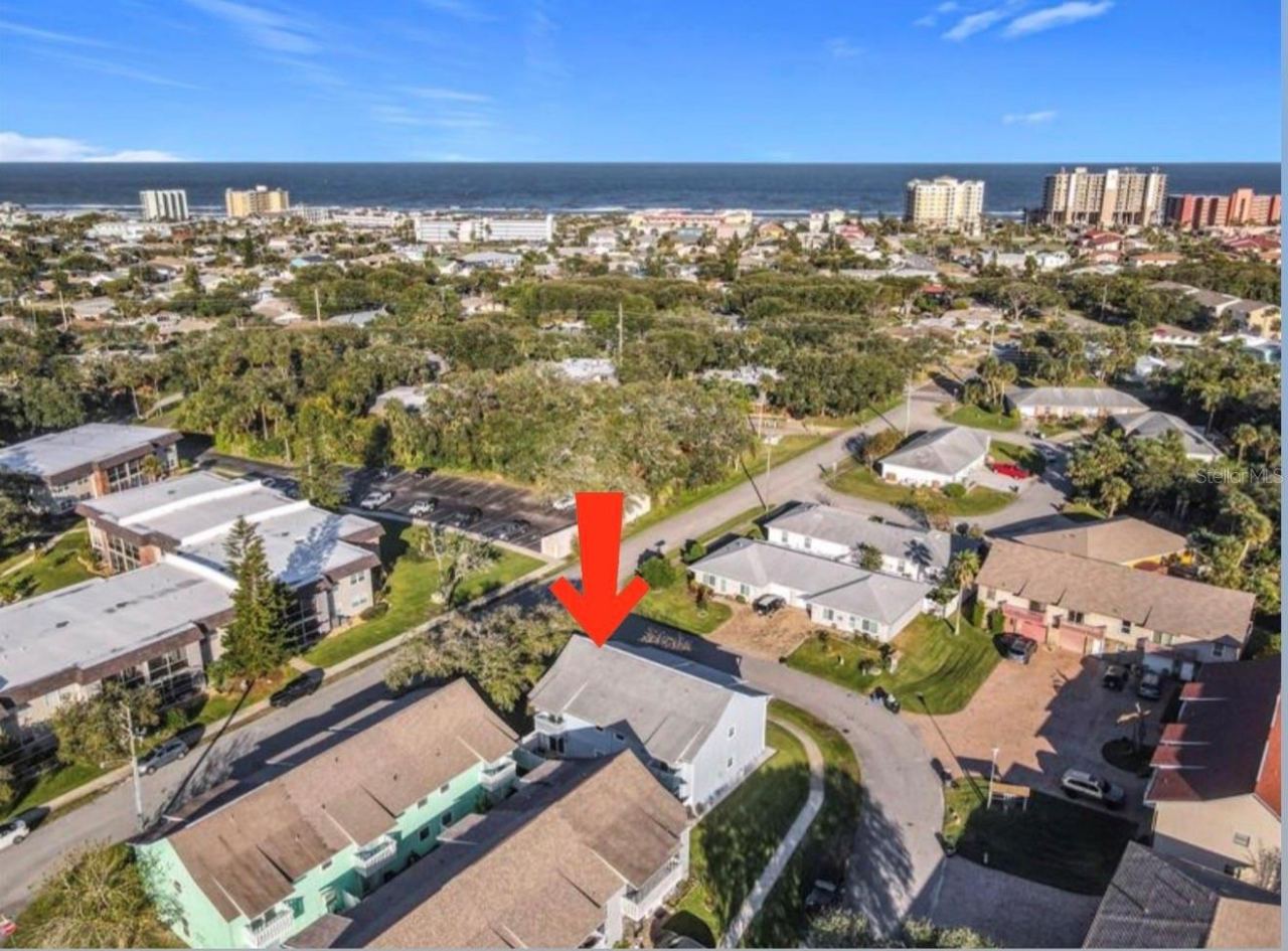 Photo 2 of 742 Laurel Bay Cir, New Smyrna Beach, FL 32169