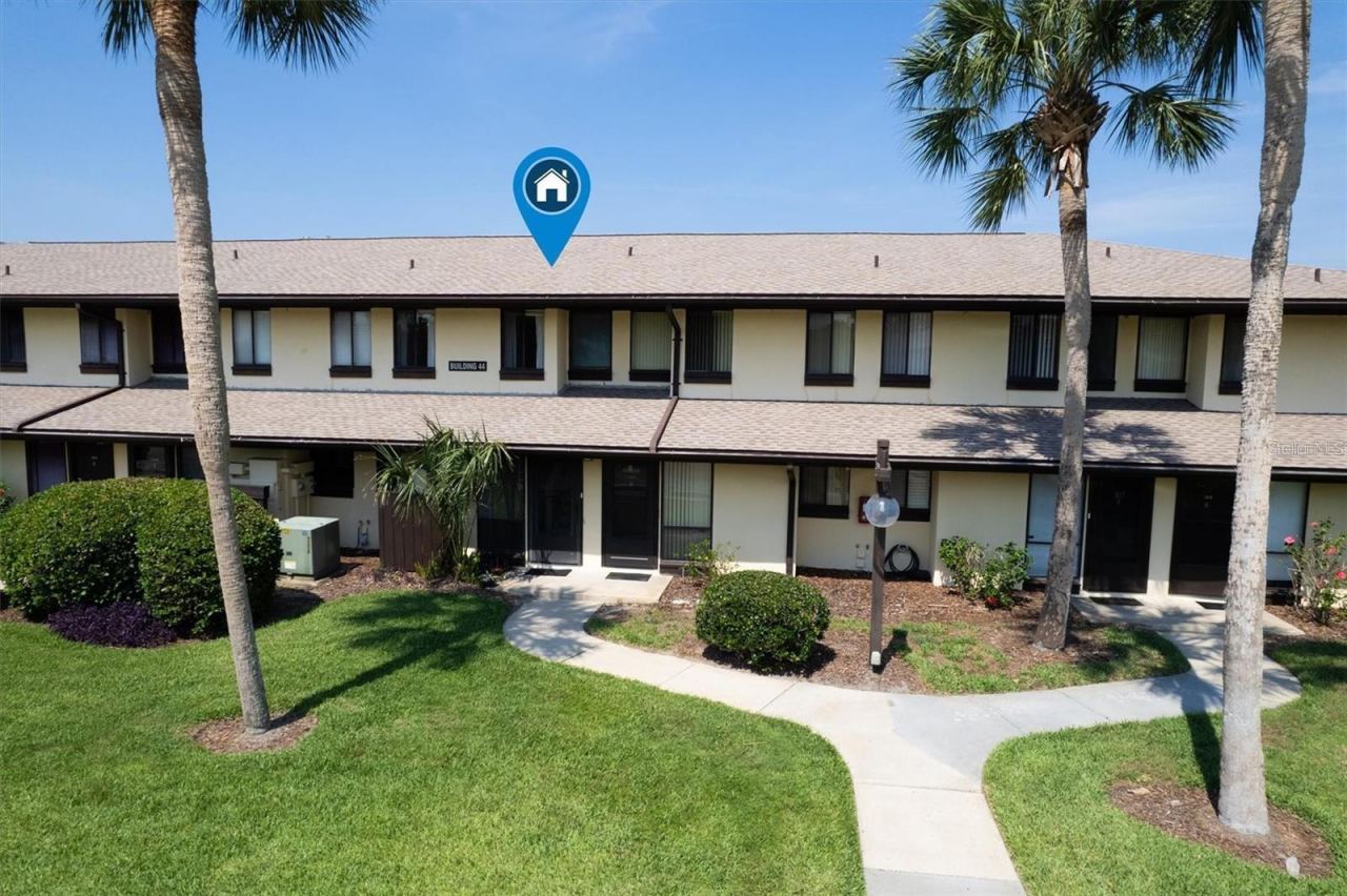 Photo 2 of 44 Club House Dr #105, Palm Coast, FL 32137