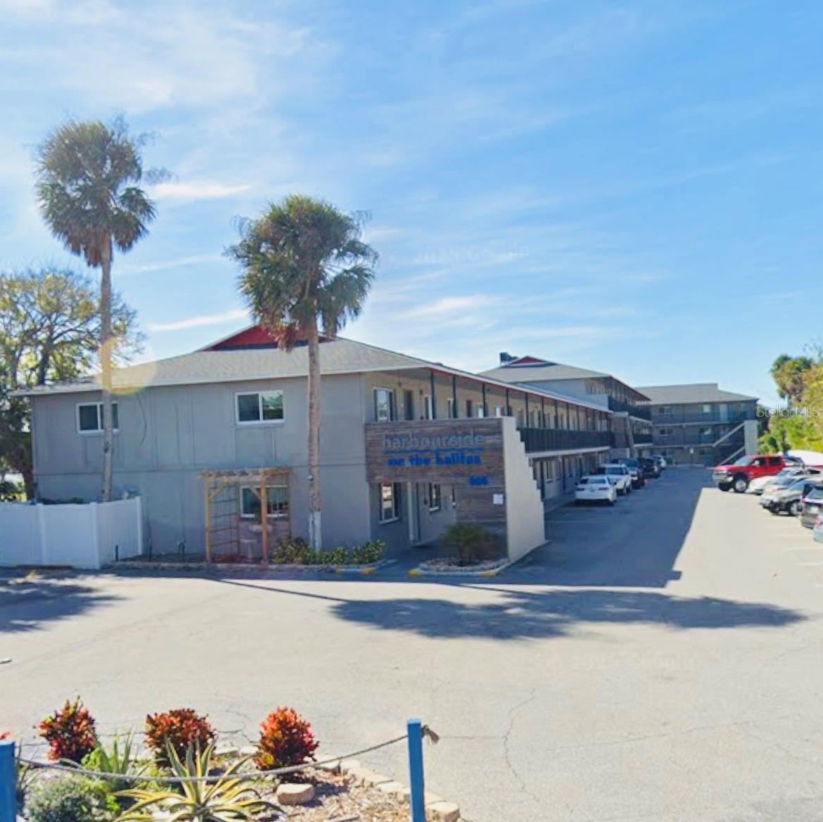 900 S Peninsula Dr #111, Daytona Beach
