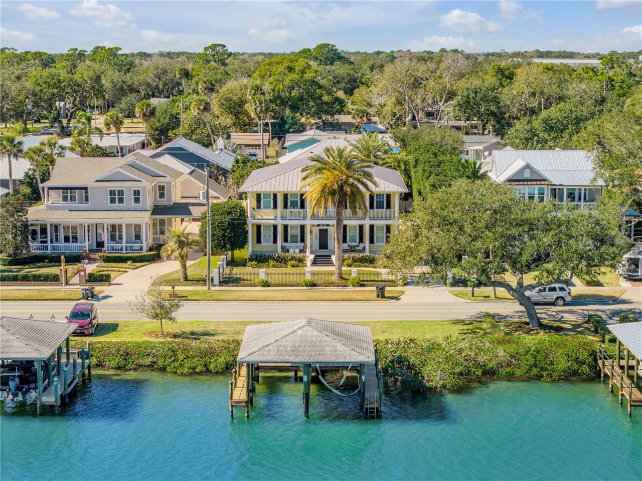 1212 S Riverside Dr, New Smyrna Beach