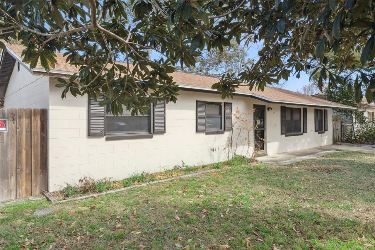 Photo 2 of 1953 Linda Ave, Ormond Beach, FL 32174