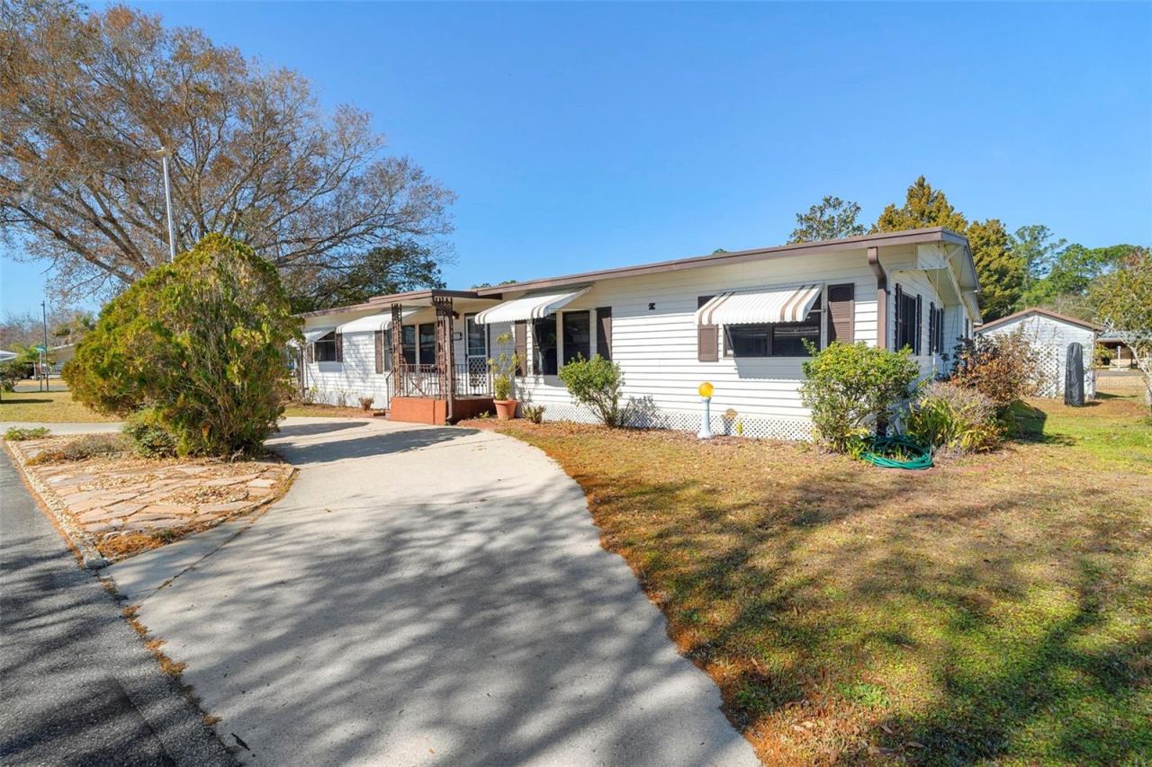 Photo 2 of 232 Meadow Lark Dr, Osteen, FL 32764