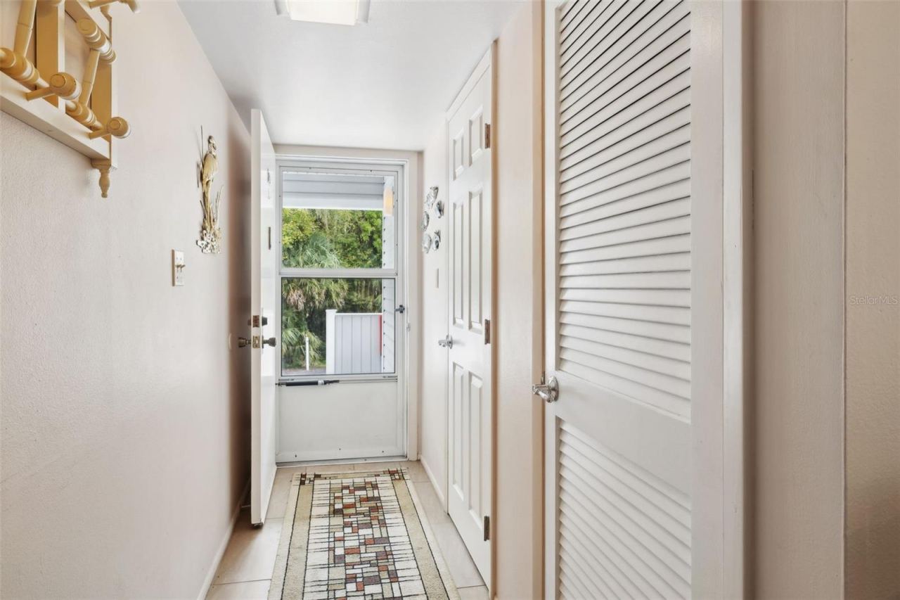 Photo 5 of 210 River Bend Pl #b, Welaka, FL 32193